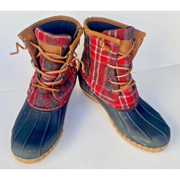 STQ Walk Into Winter Boots Women Size 9 Red Plaid Duck ST210317 Synthetic/TPR - Picture 1 of 12
